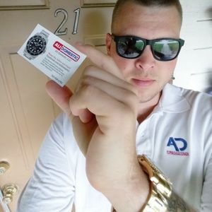 Meet your Posher, Chris